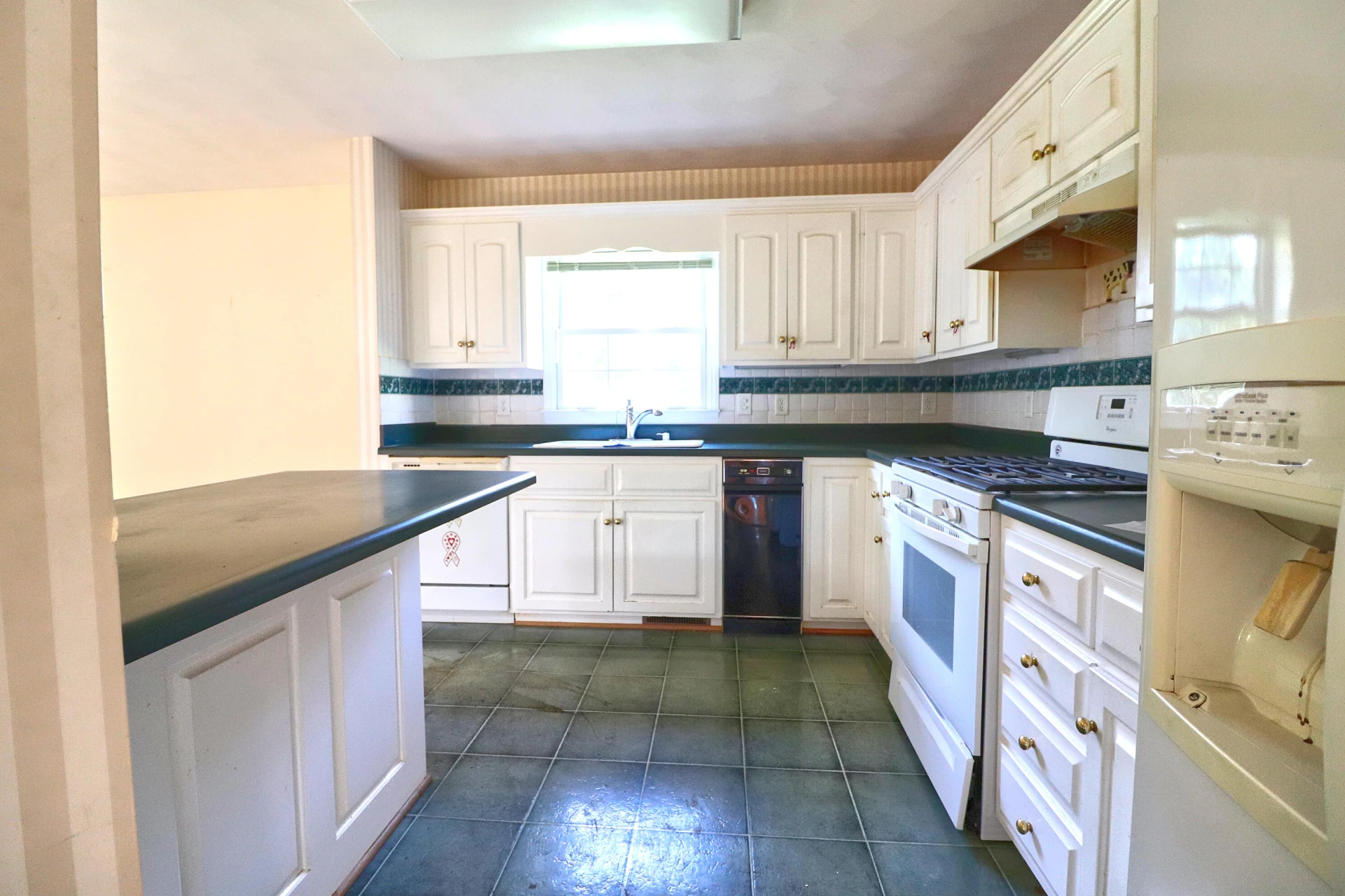 5630 Spring Meadow DR - Photo 9