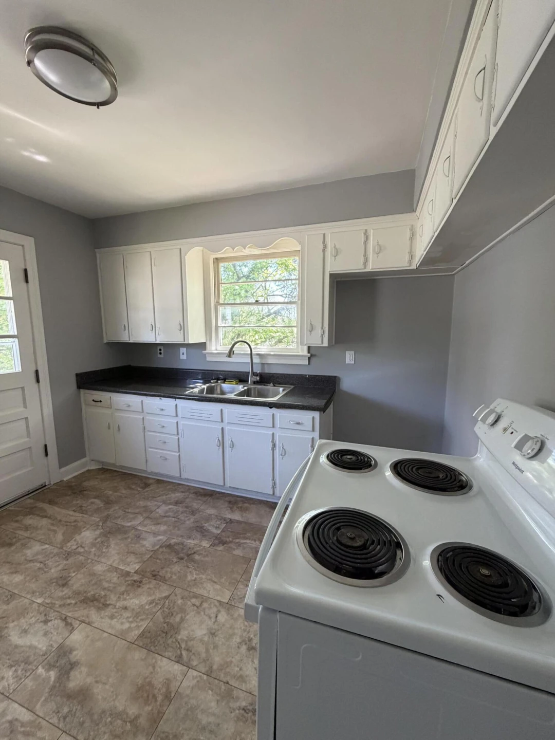 4202 Vermont AVE NW - Photo 10