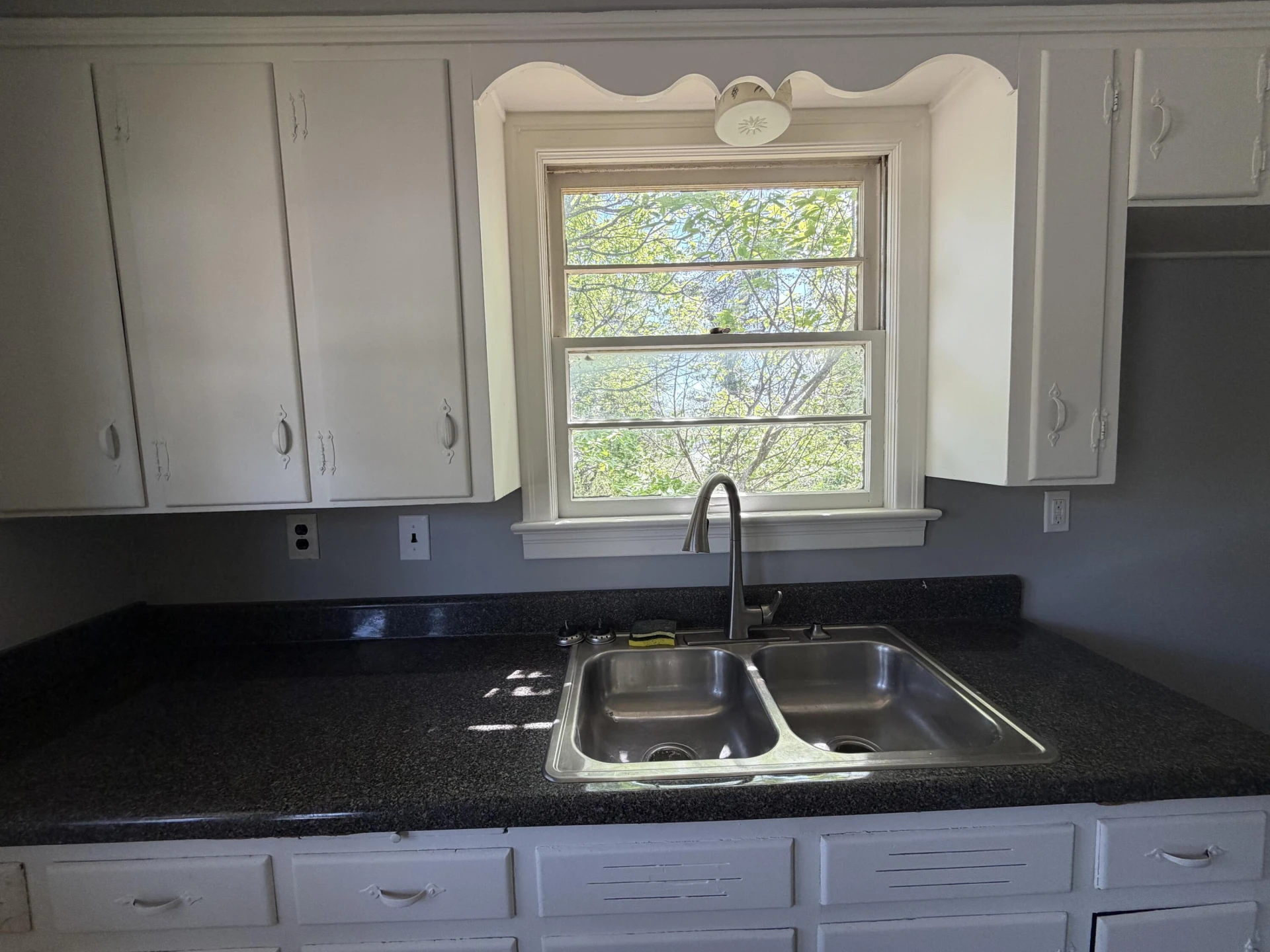 4202 Vermont AVE NW - Photo 13