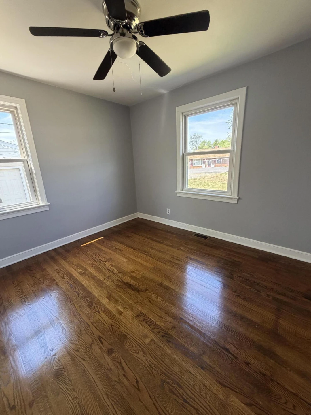 4202 Vermont AVE NW - Photo 5