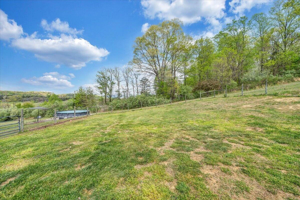 686 Pinehaven RD - Photo 45