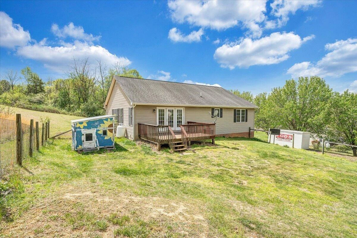 686 Pinehaven RD - Photo 47