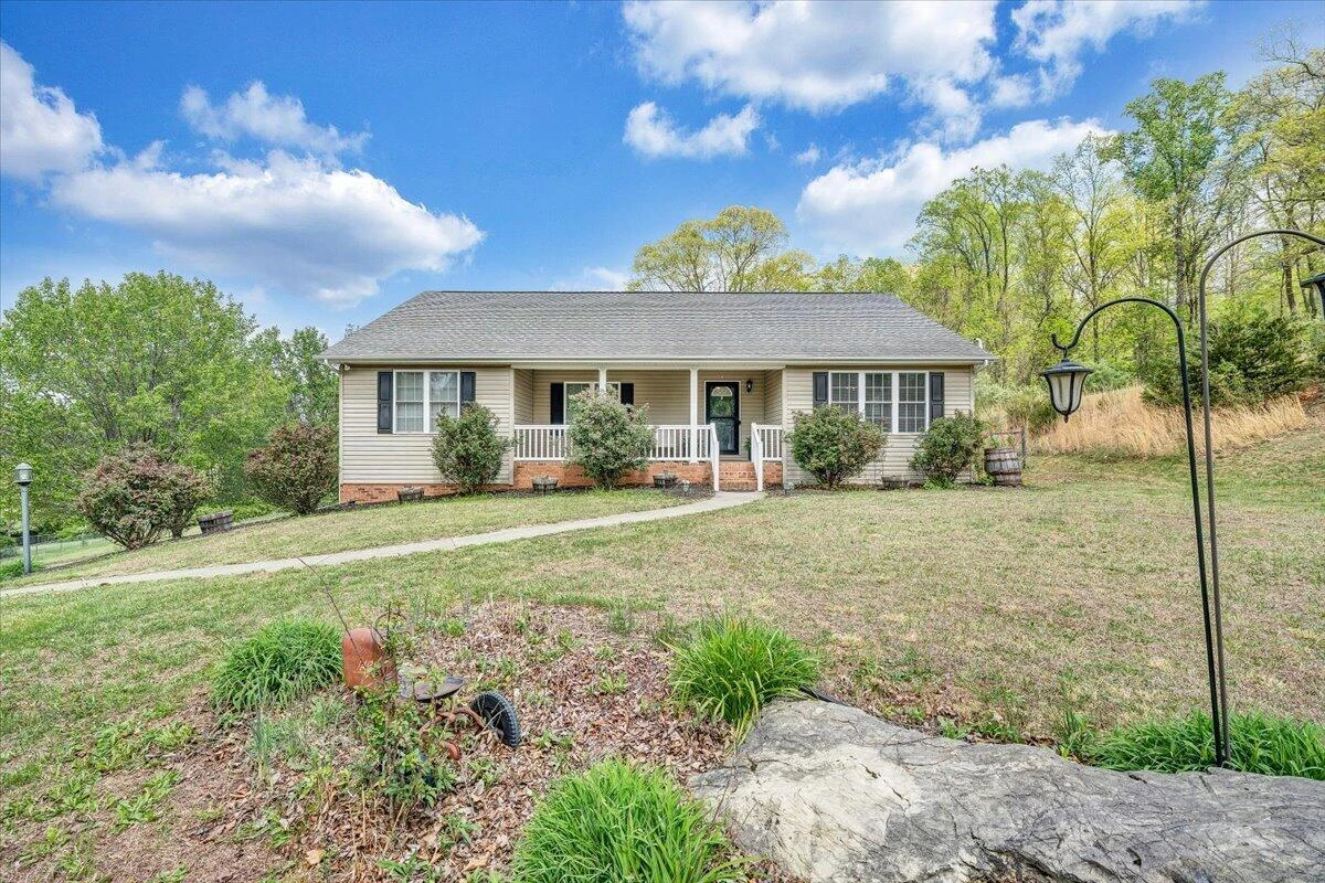 686 Pinehaven RD - Photo 51