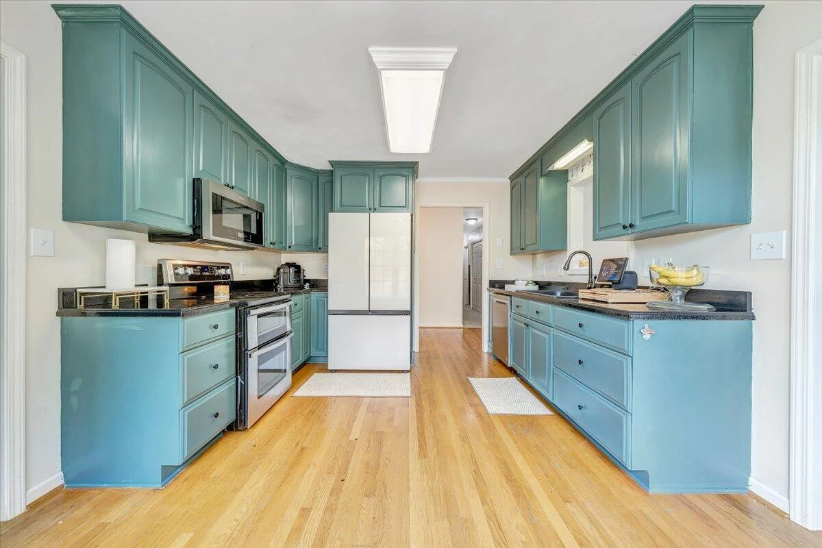 686 Pinehaven RD - Photo 8