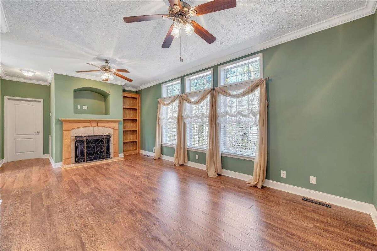 363 Ezra DR - Photo 17