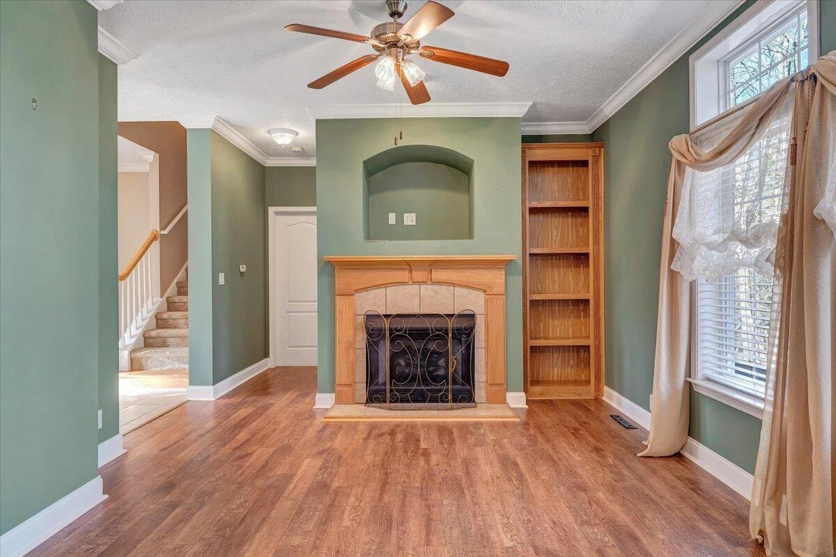 363 Ezra DR - Photo 18