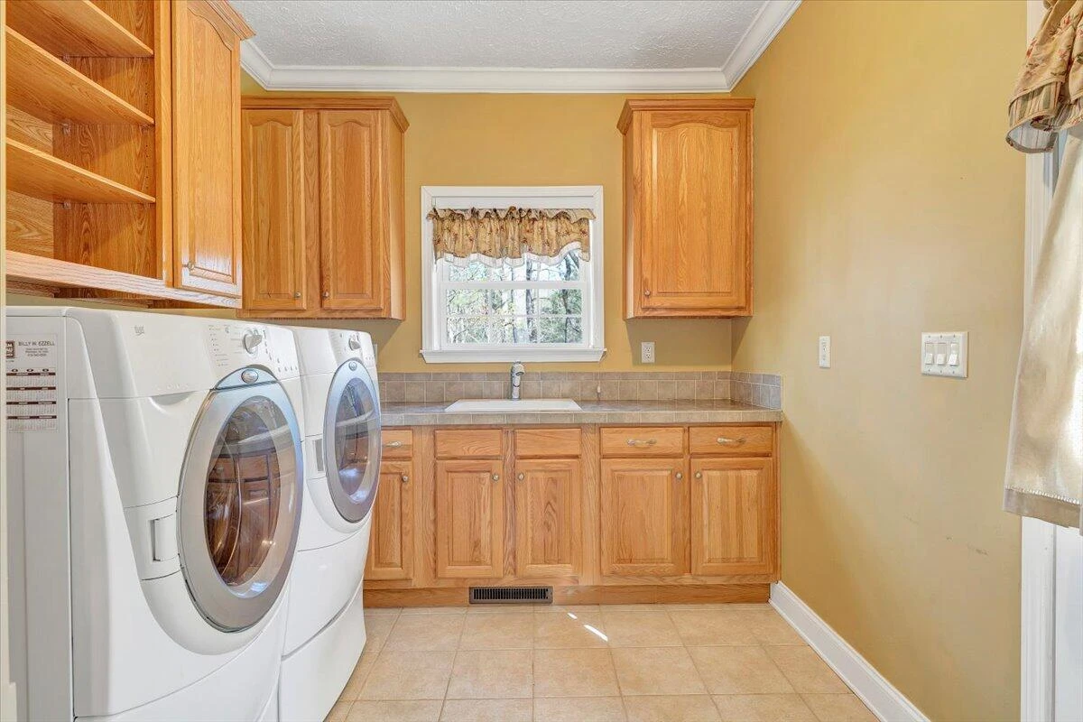 363 Ezra DR - Photo 27