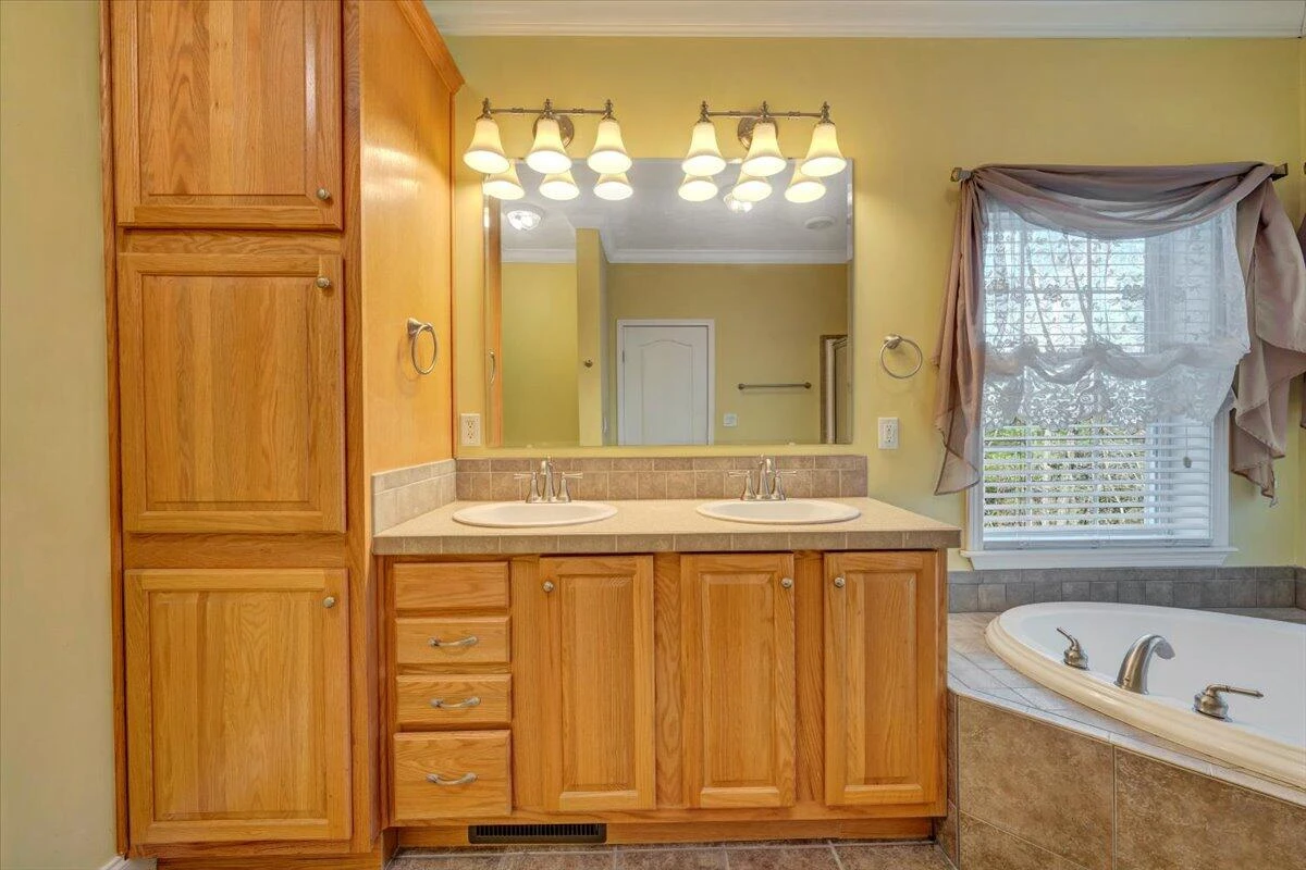 363 Ezra DR - Photo 34