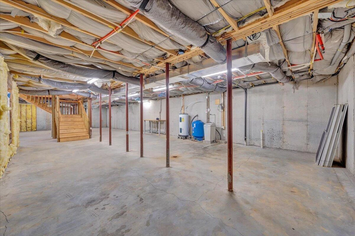 363 Ezra DR - Photo 52
