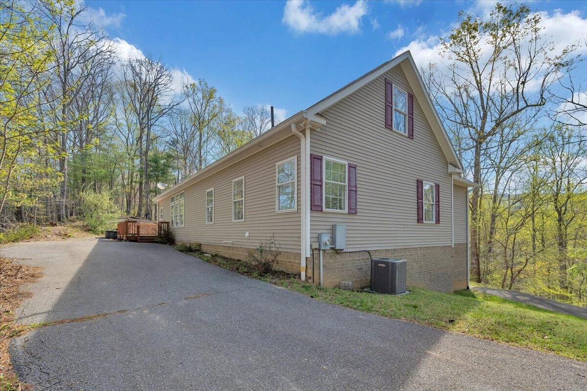 363 Ezra DR - Photo 59