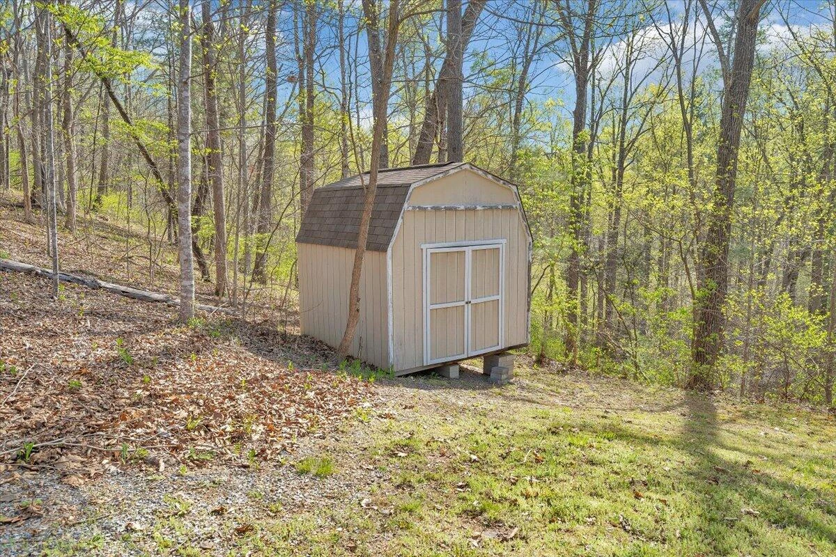 363 Ezra DR - Photo 62