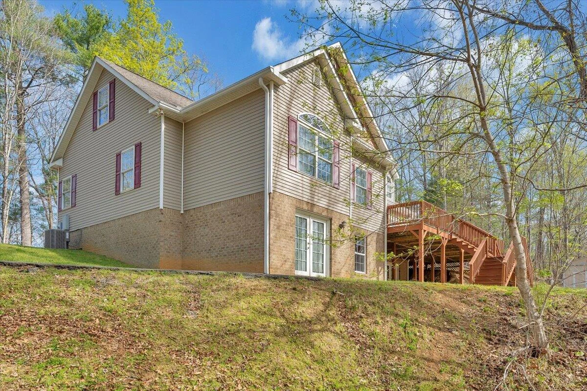 363 Ezra DR - Photo 64