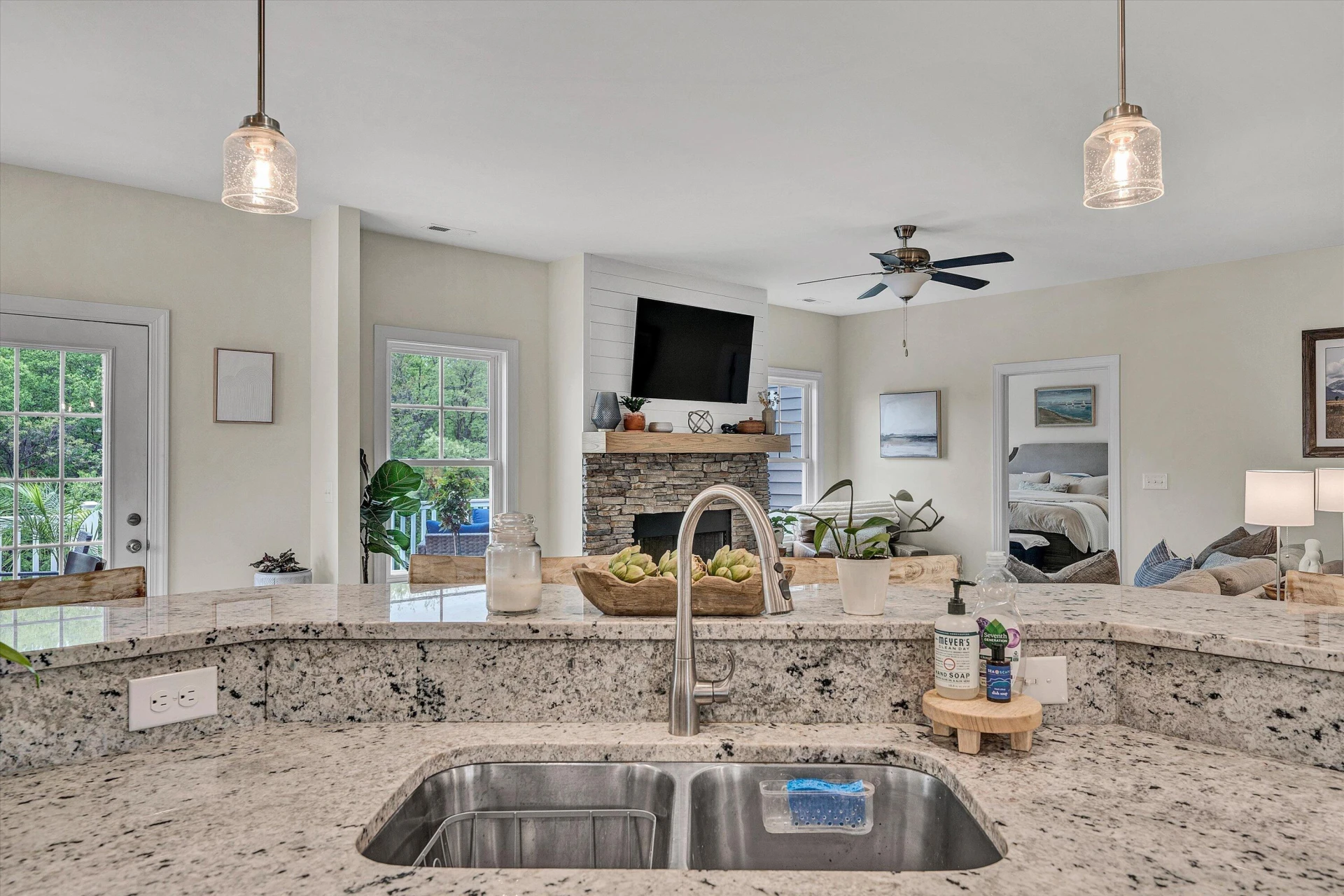 102 Simms BLVD - Photo 17