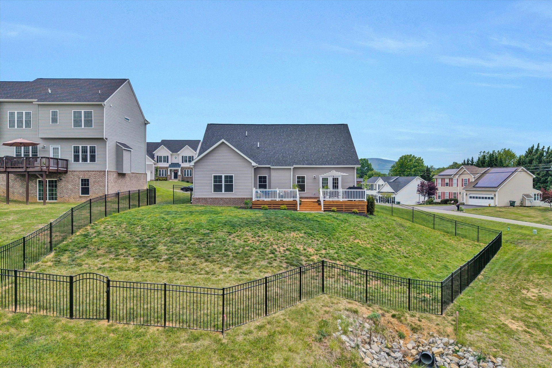102 Simms BLVD - Photo 43