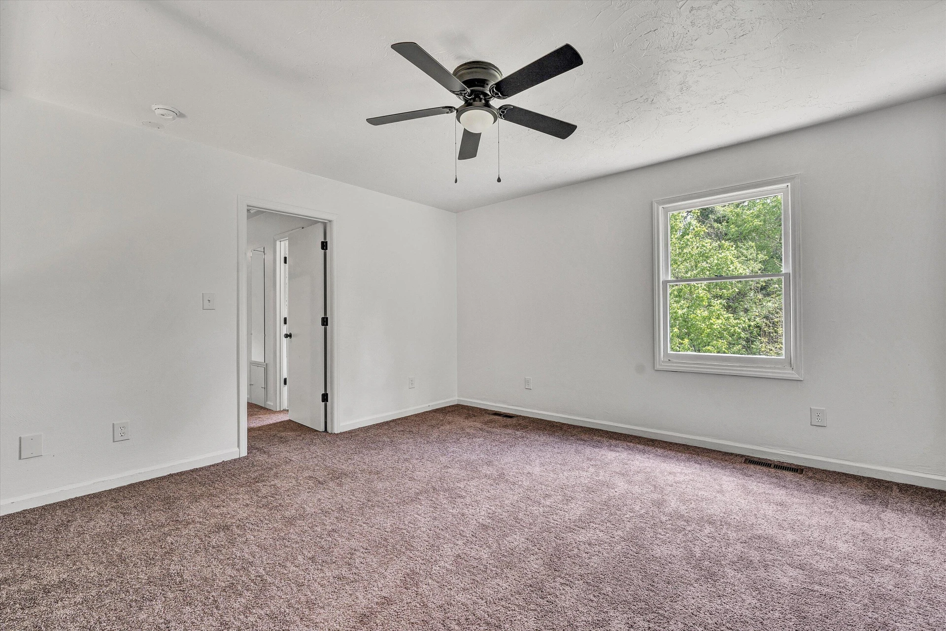 2321 Dunkirk AVE NE - Photo 22
