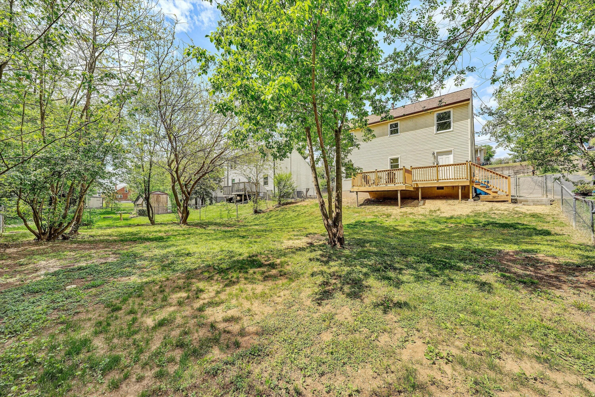 2321 Dunkirk AVE NE - Photo 27