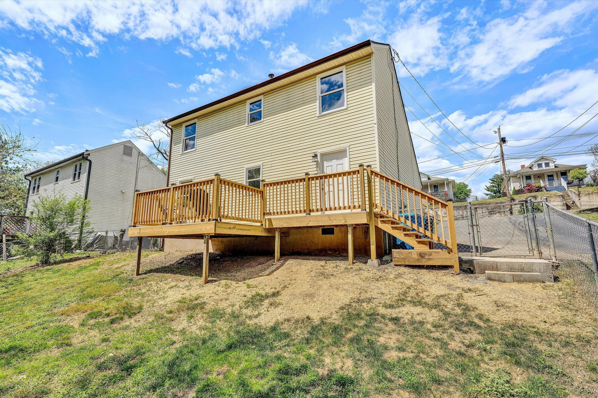 2321 Dunkirk AVE NE - Photo 29