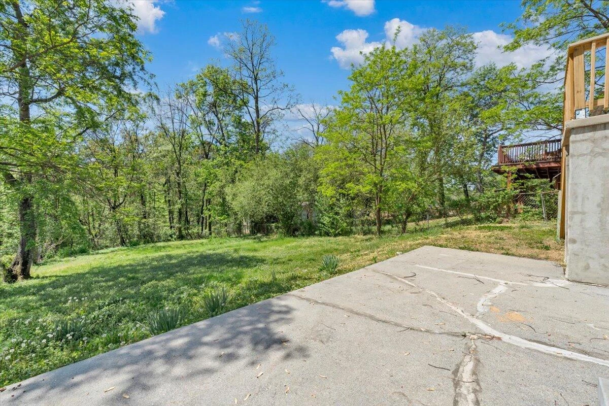 4230 Moomaw AVE NW - Photo 18