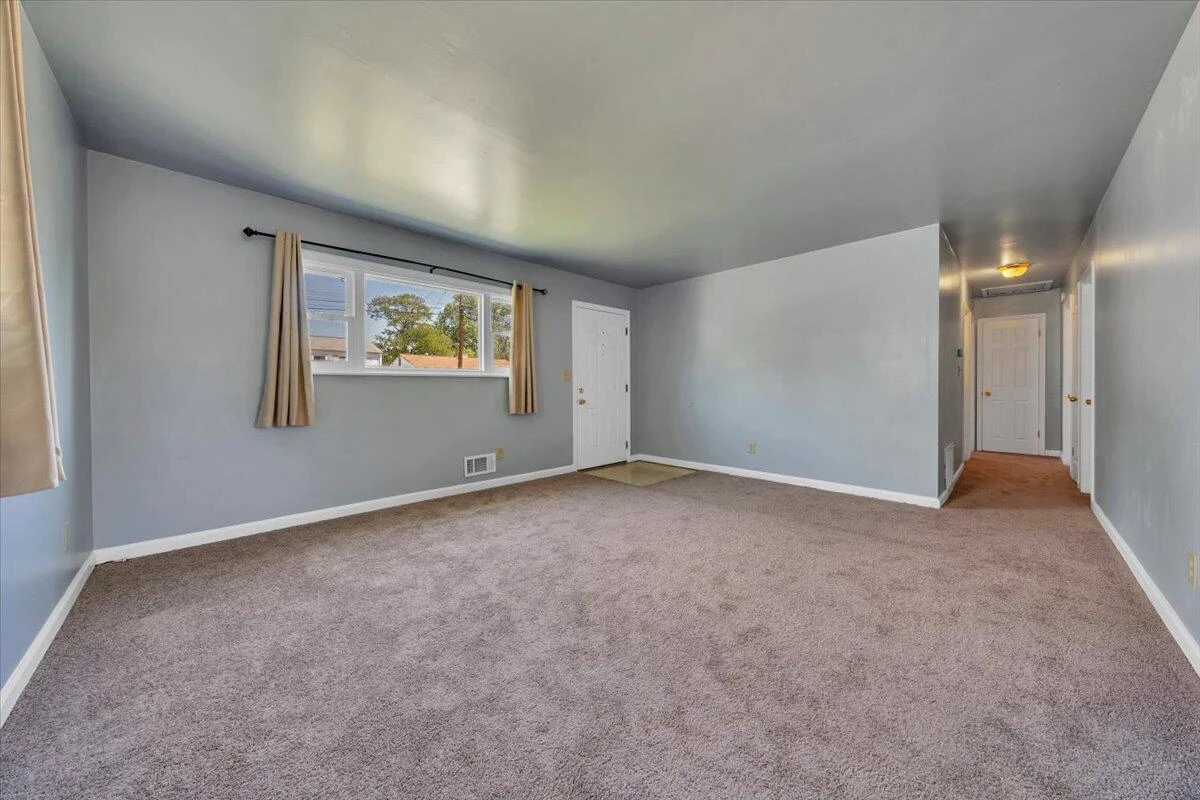 4230 Moomaw AVE NW - Photo 5