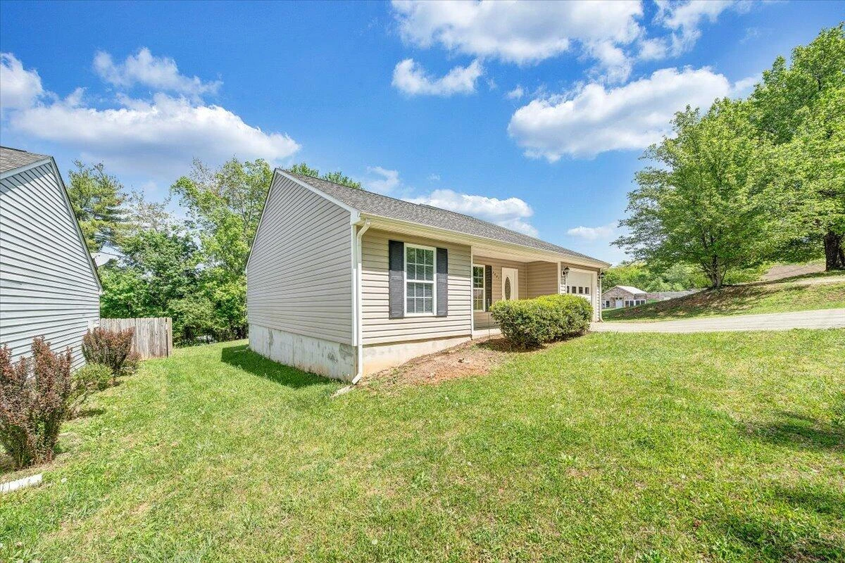 3824 Yellow Mountain RD SE - Photo 48
