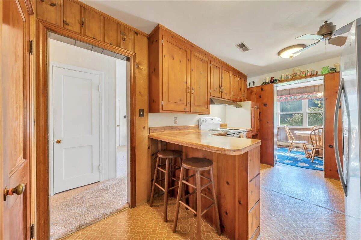 3870 Harborwood RD - Photo 16