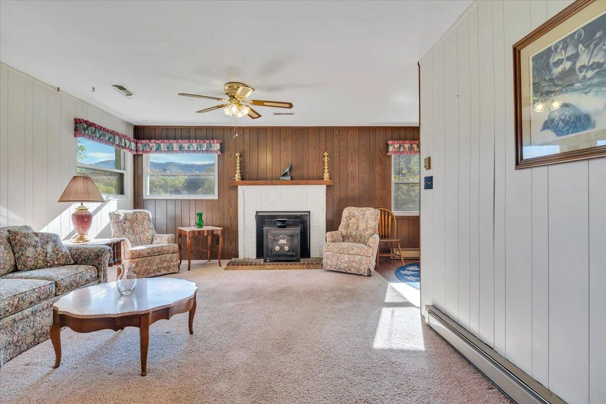 3870 Harborwood RD - Photo 5