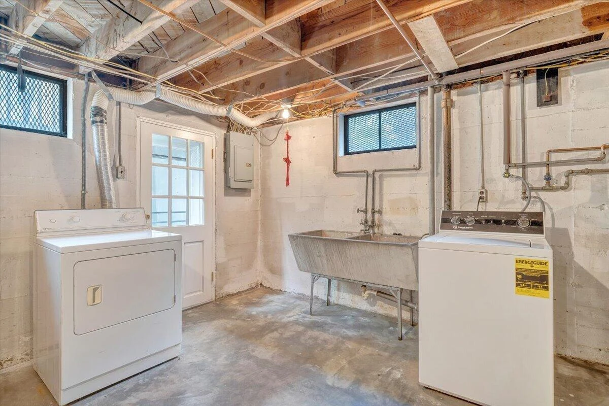 2469 Tillett RD SW - Photo 31