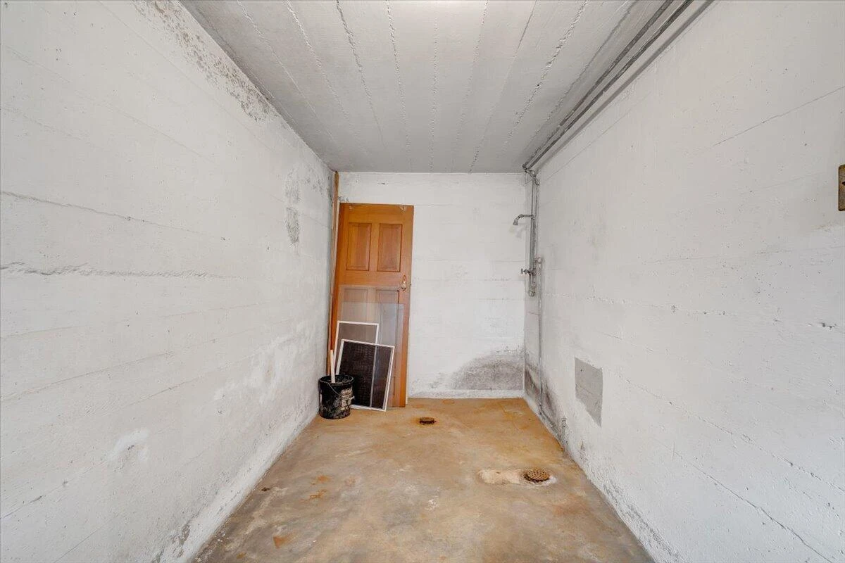 2469 Tillett RD SW - Photo 32