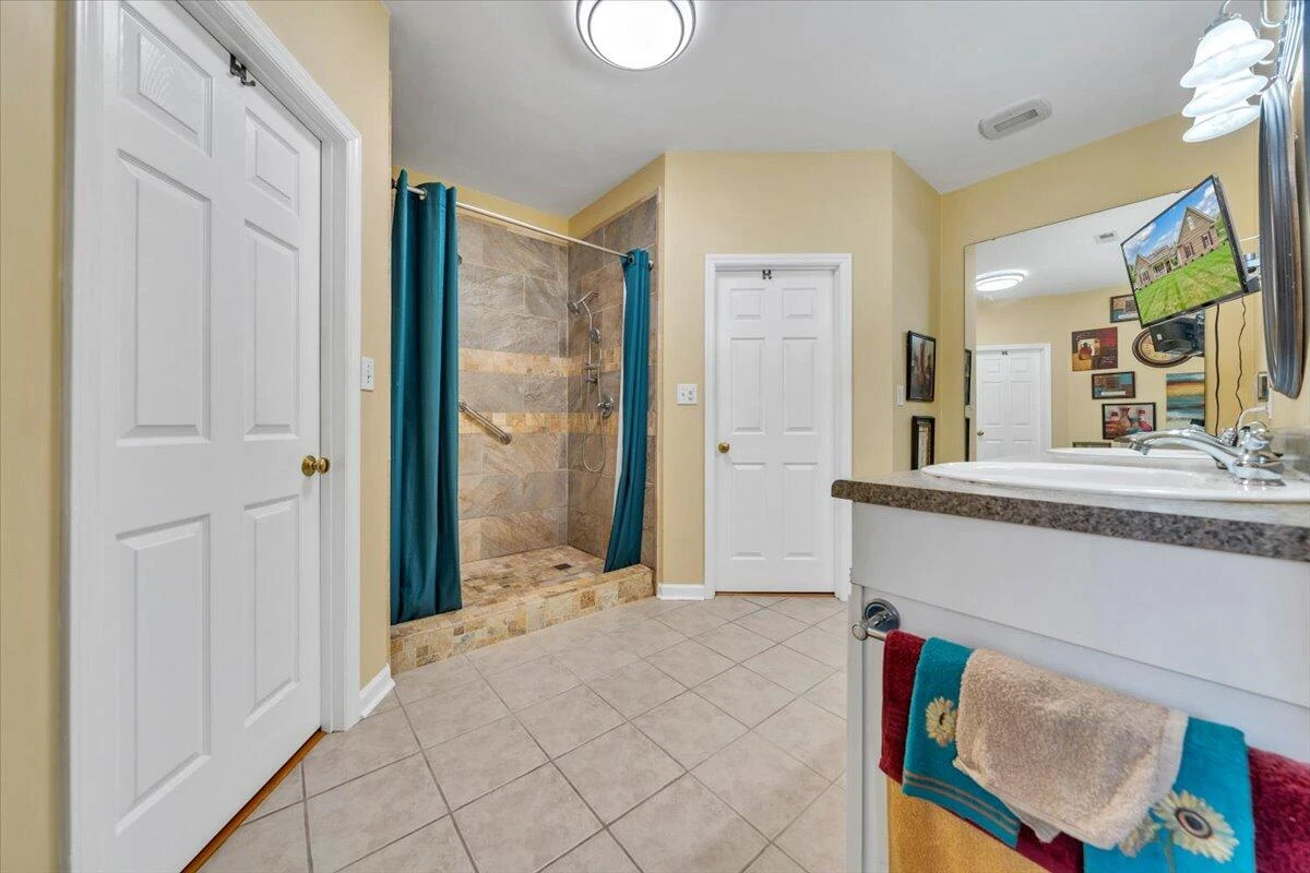 4447 Bonsack RD - Photo 24
