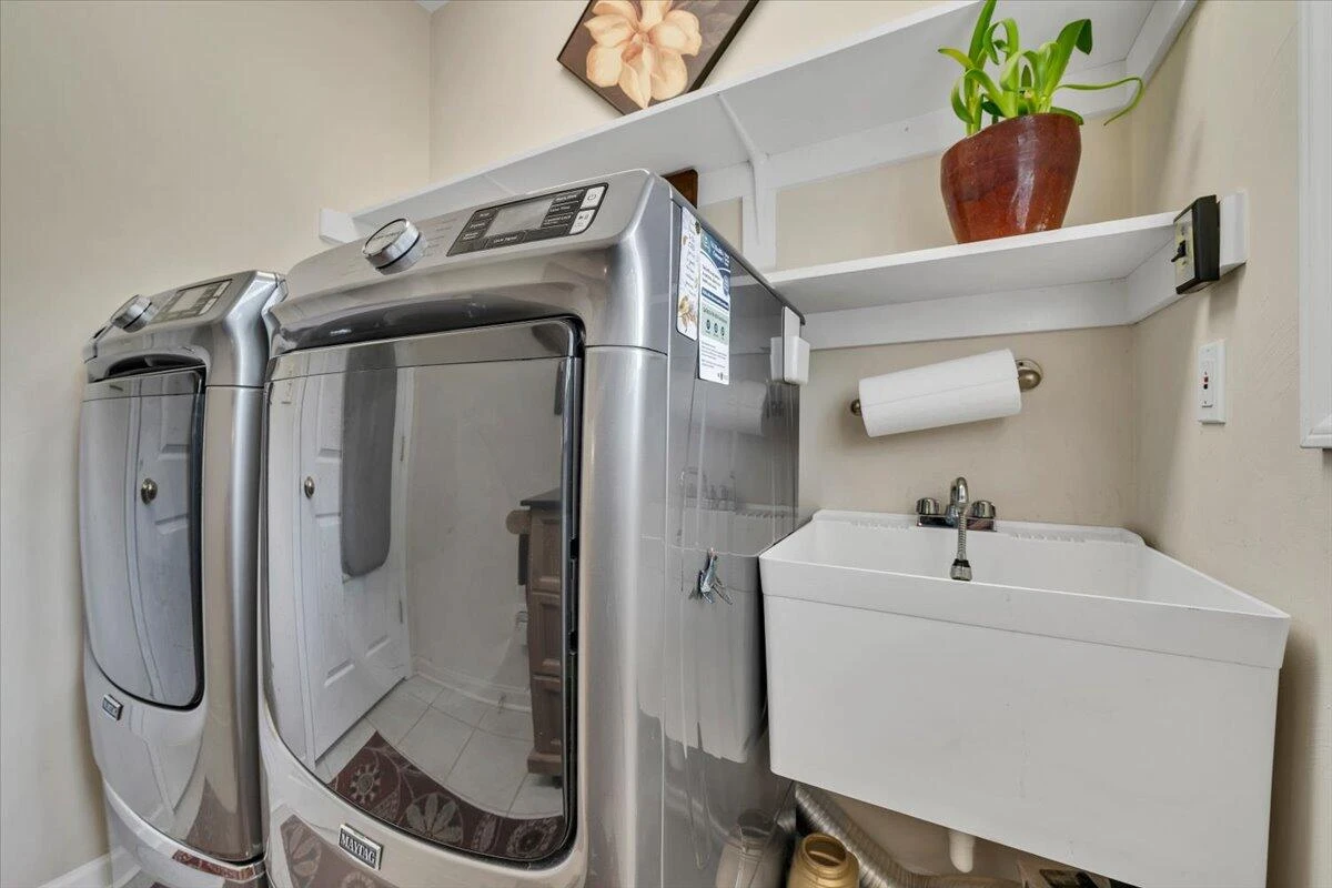 4447 Bonsack RD - Photo 33