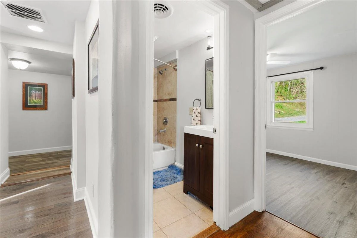 6595 Roanoke RD - Photo 17