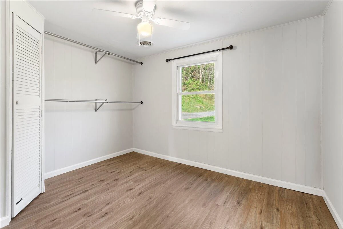 6595 Roanoke RD - Photo 18