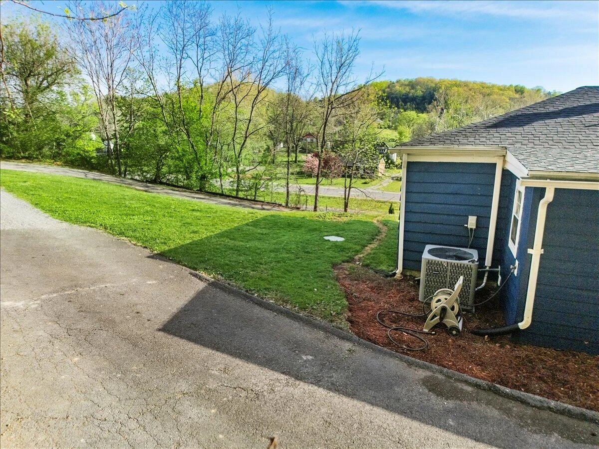6595 Roanoke RD - Photo 31