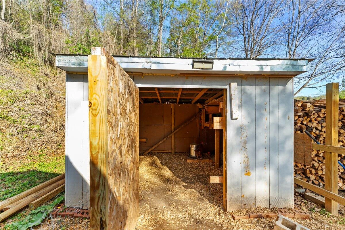 6595 Roanoke RD - Photo 35