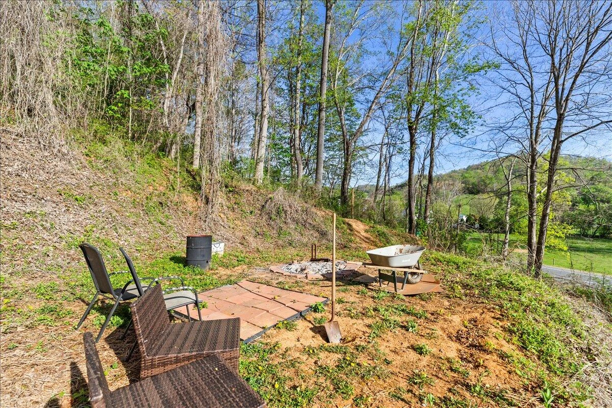 6595 Roanoke RD - Photo 36