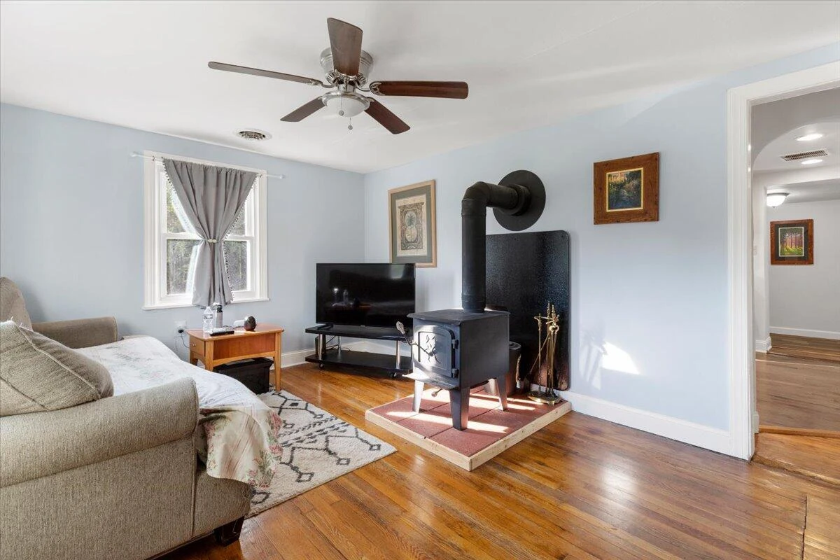 6595 Roanoke RD - Photo 8