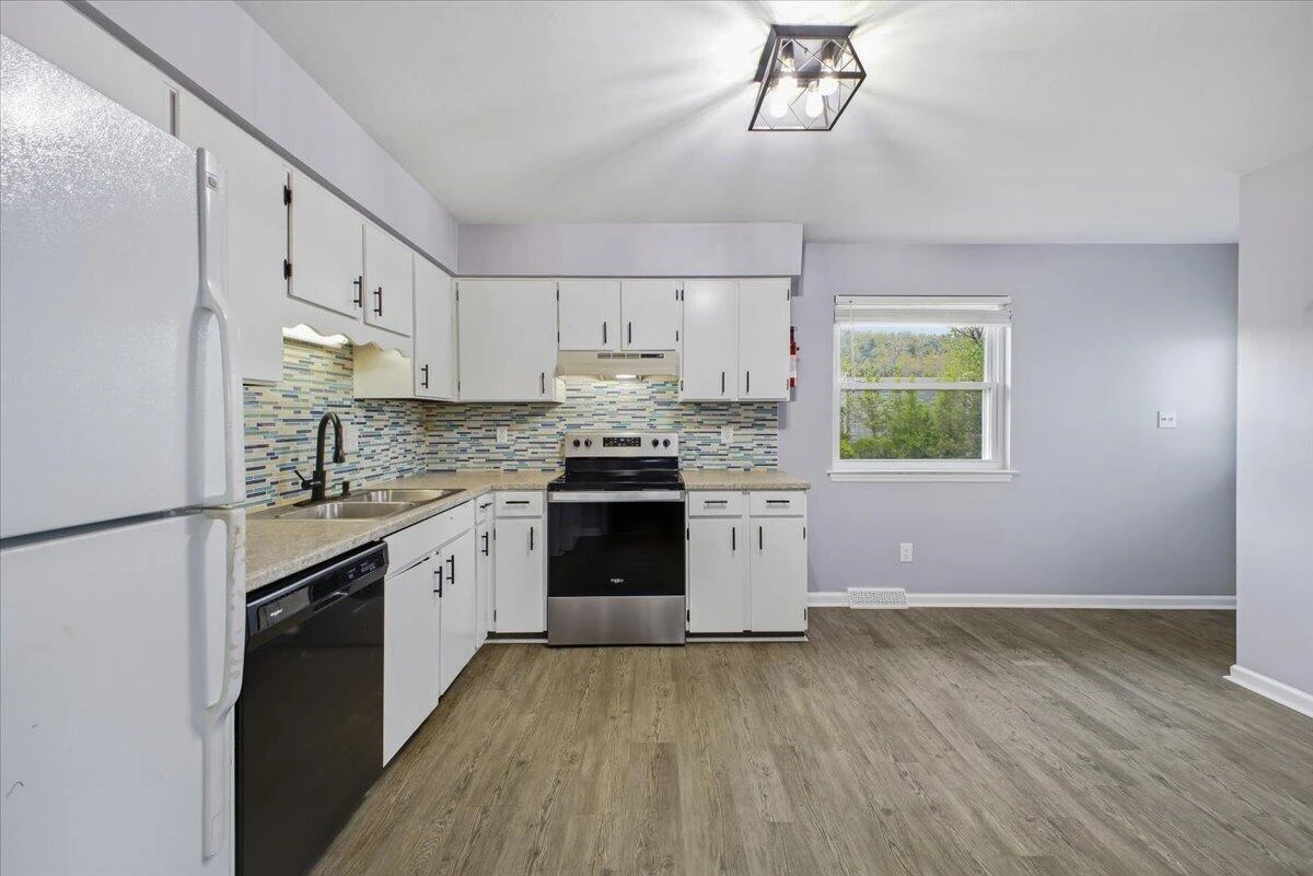 8546 Brubaker DR - Photo 17