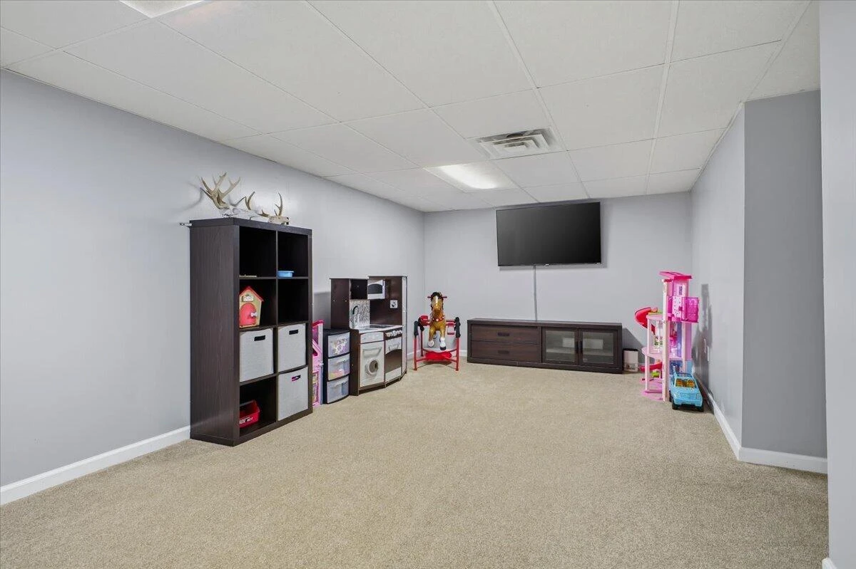 8546 Brubaker DR - Photo 21