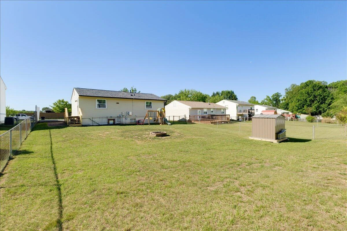 8546 Brubaker DR - Photo 32