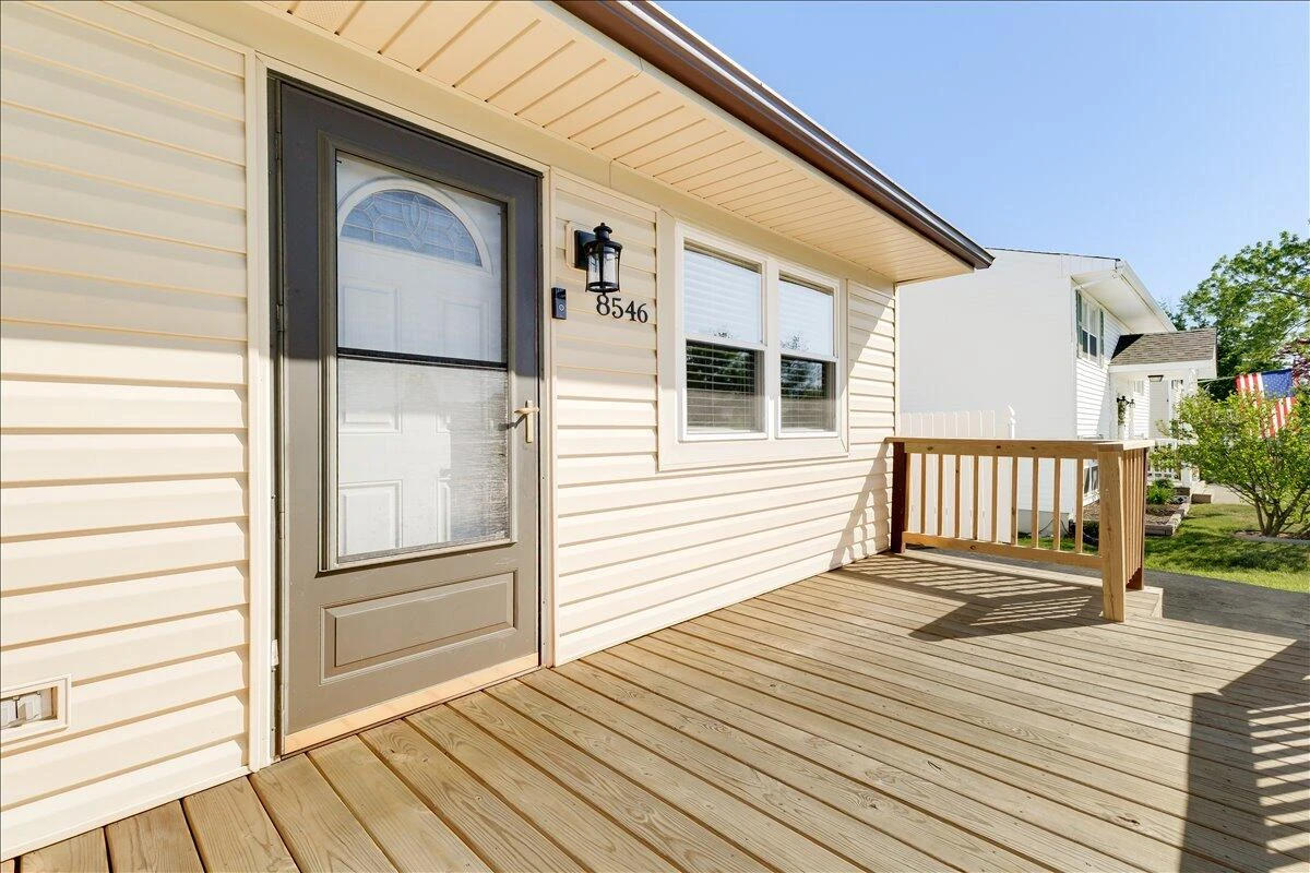 8546 Brubaker DR - Photo 4