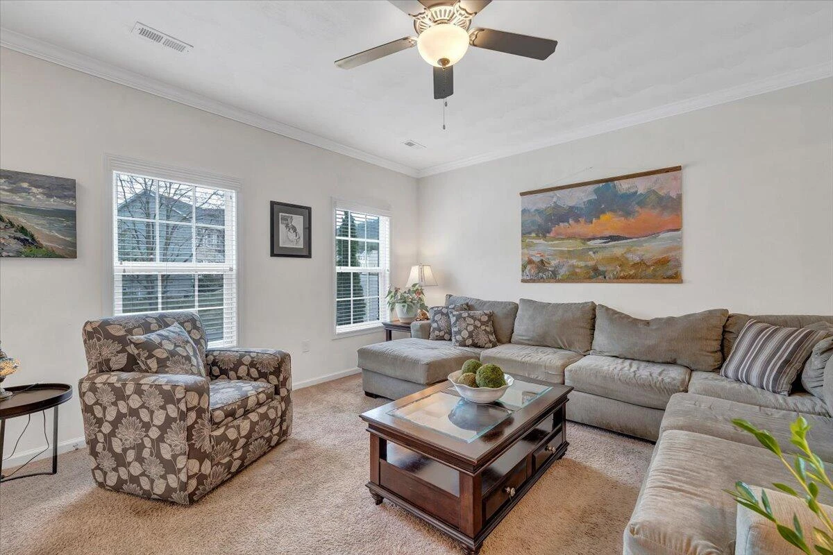 4326 William CT - Photo 9