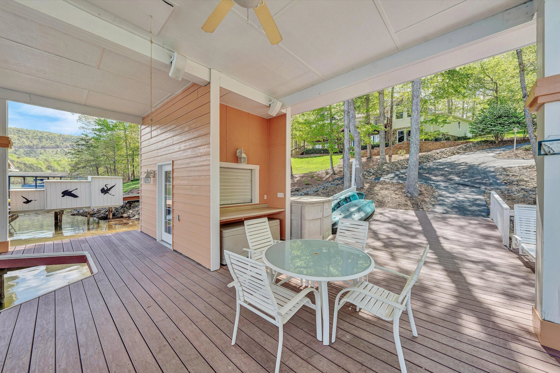 250 Deerwood DR - Photo 11
