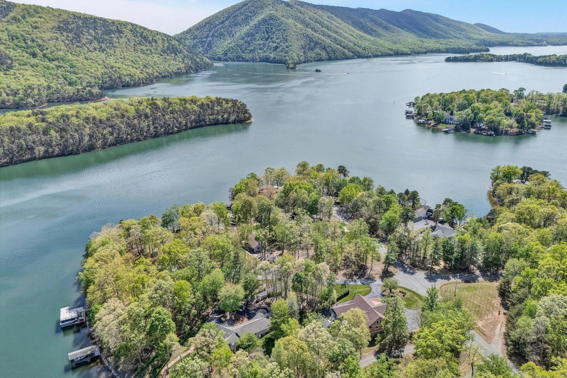 250 Deerwood DR - Photo 14