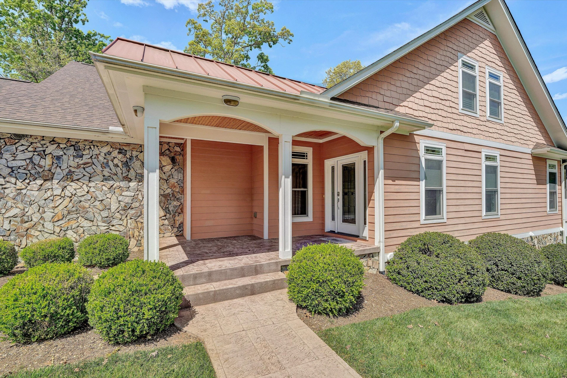 250 Deerwood DR - Photo 21