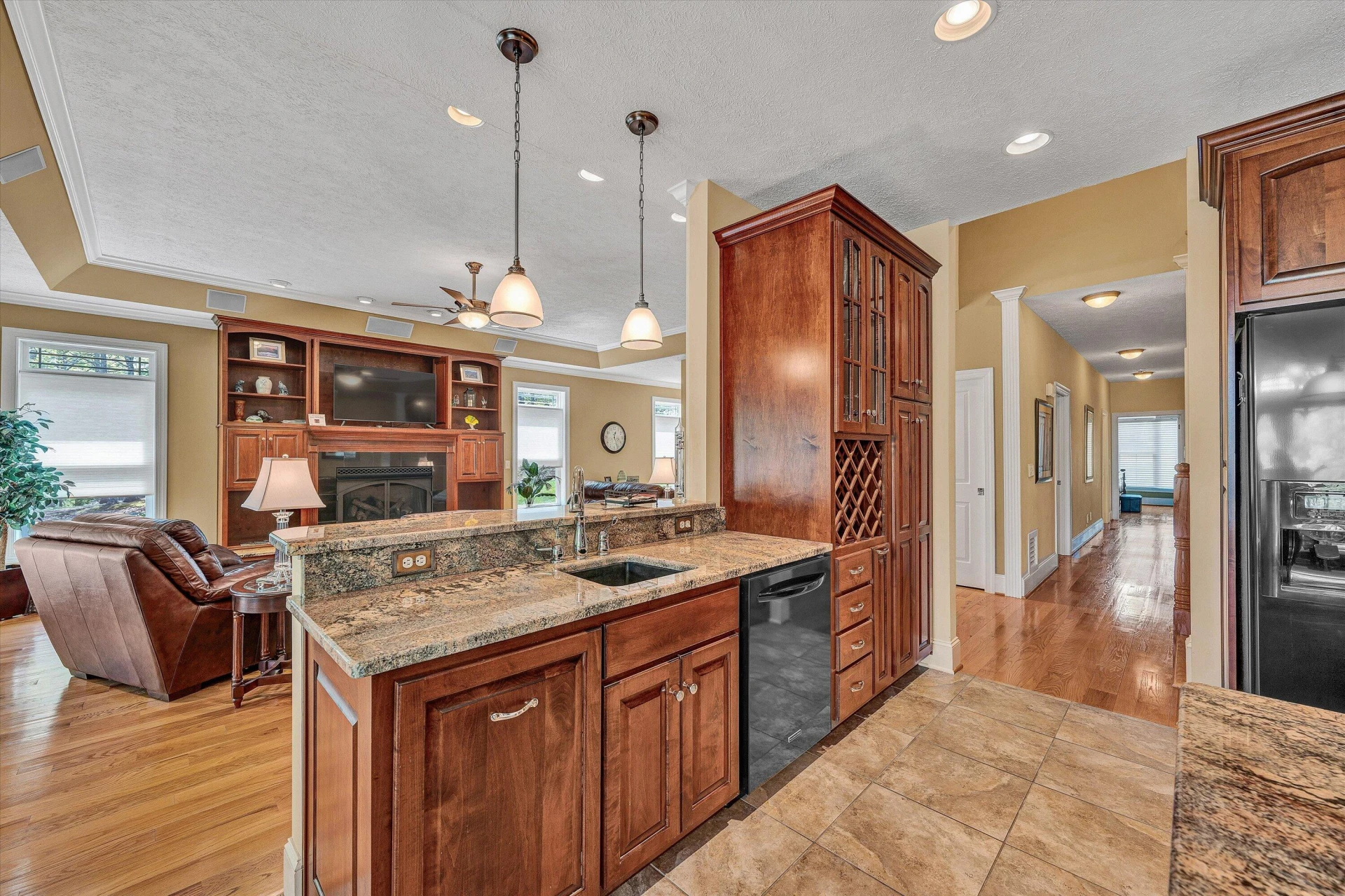 250 Deerwood DR - Photo 30