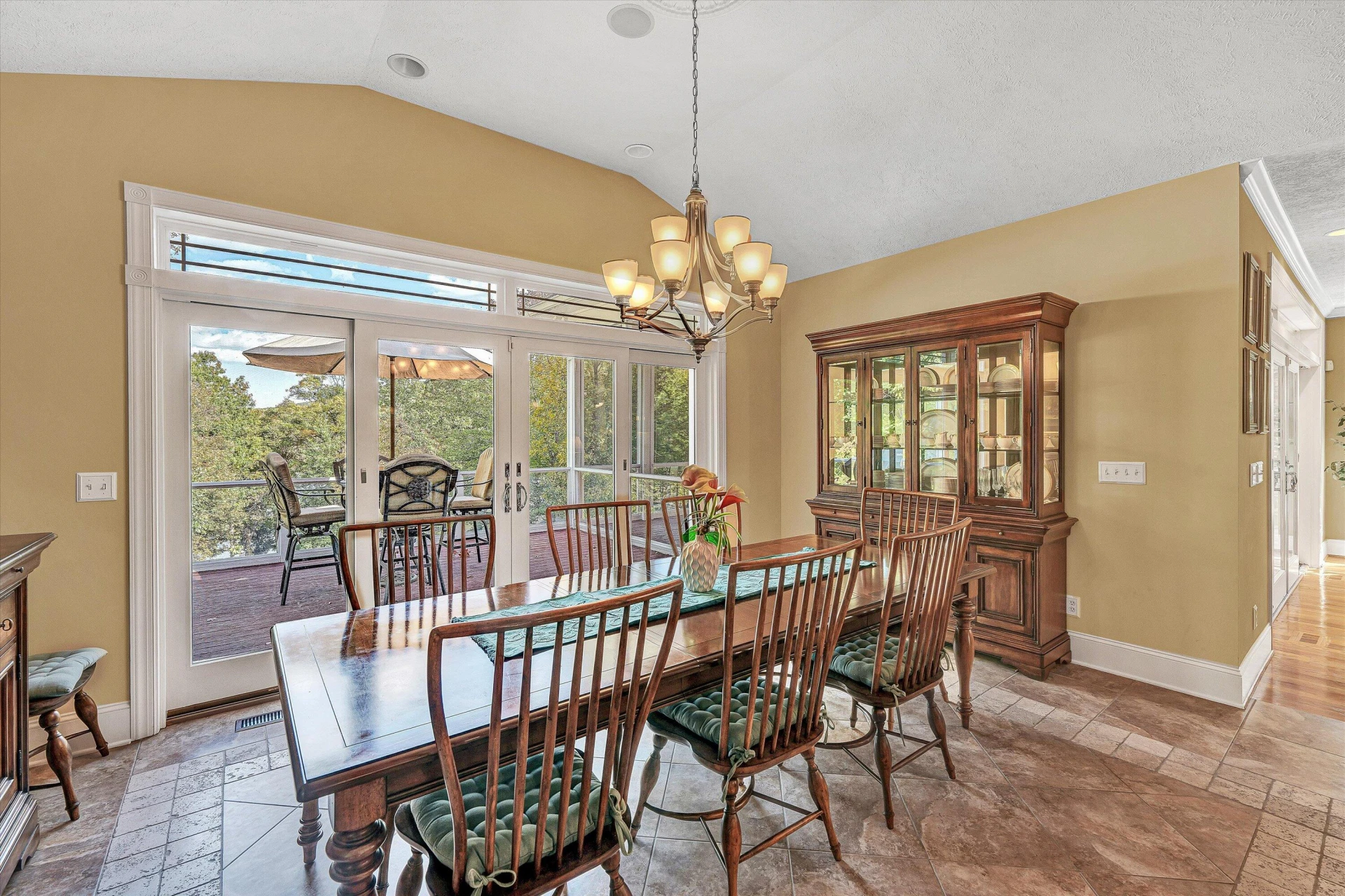 250 Deerwood DR - Photo 34