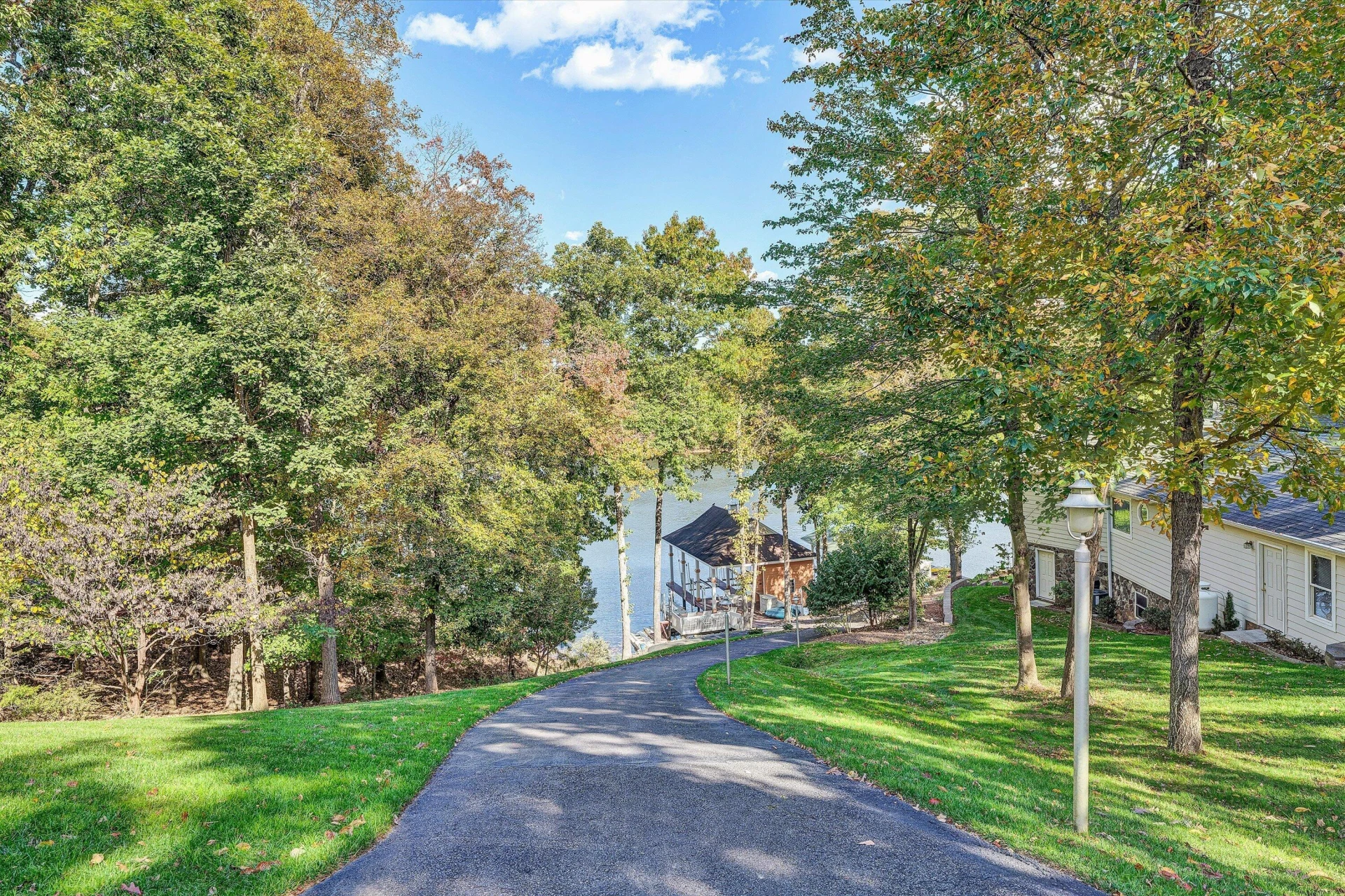 250 Deerwood DR - Photo 84