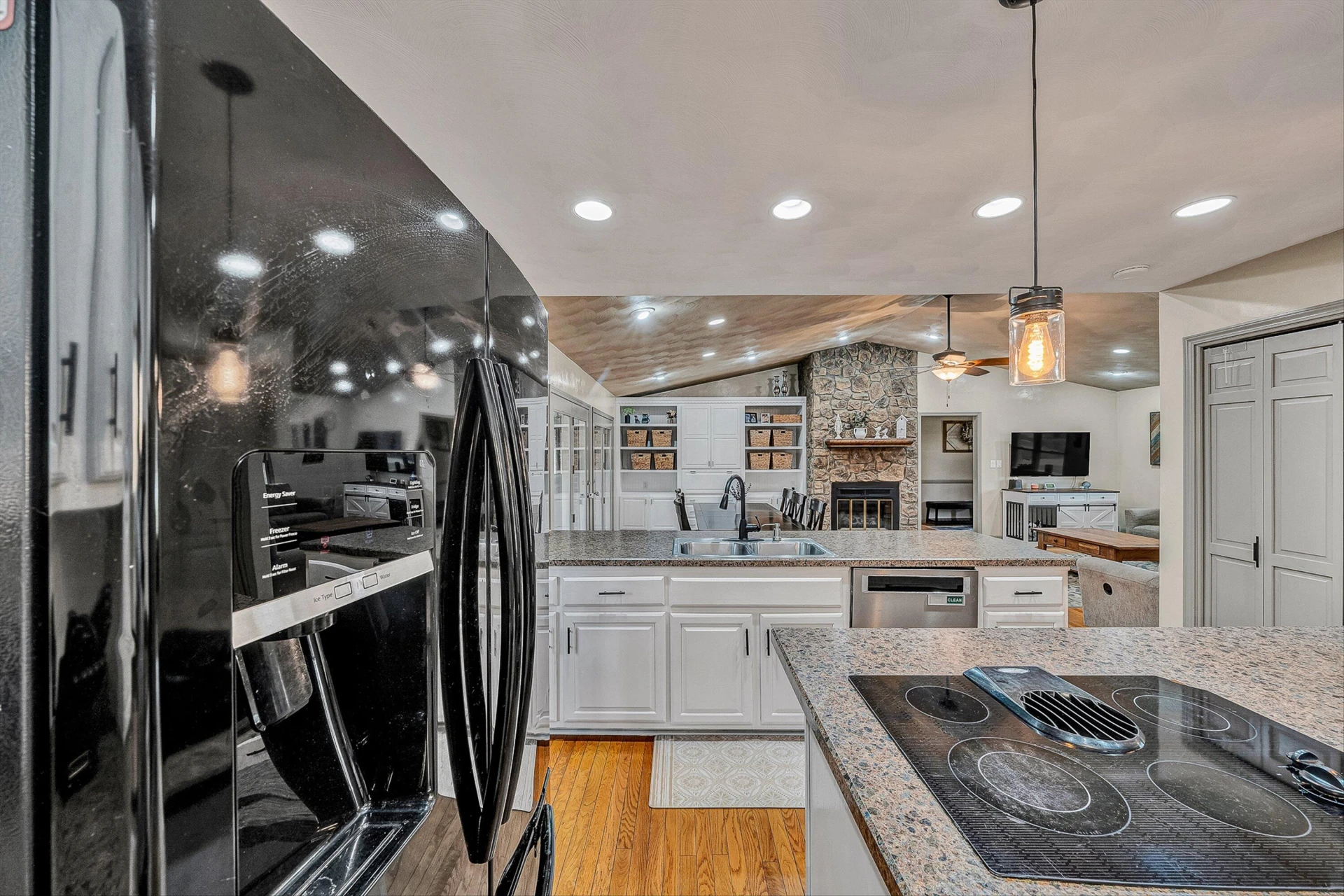 8102 Otterview DR - Photo 14