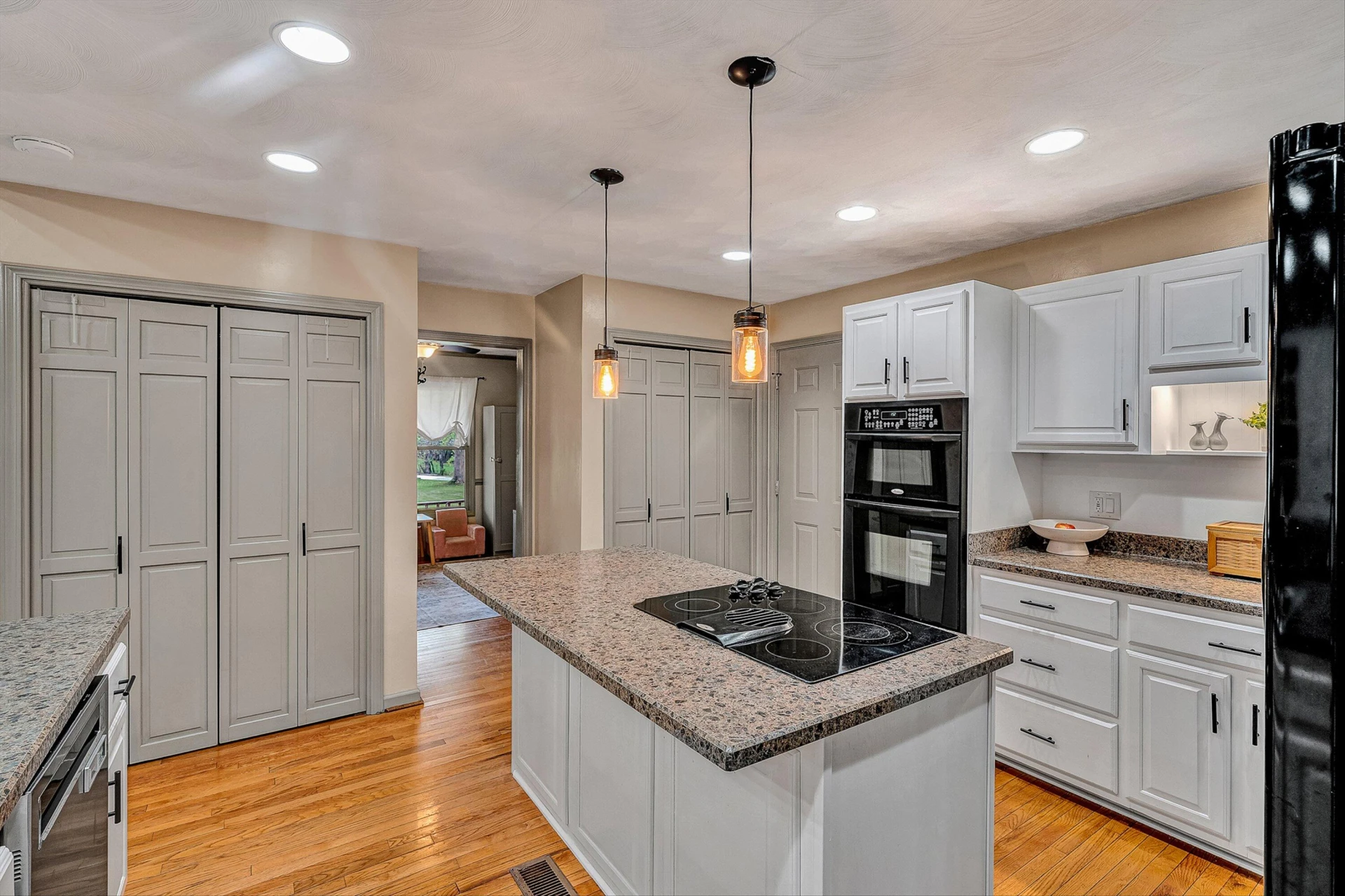 8102 Otterview DR - Photo 15