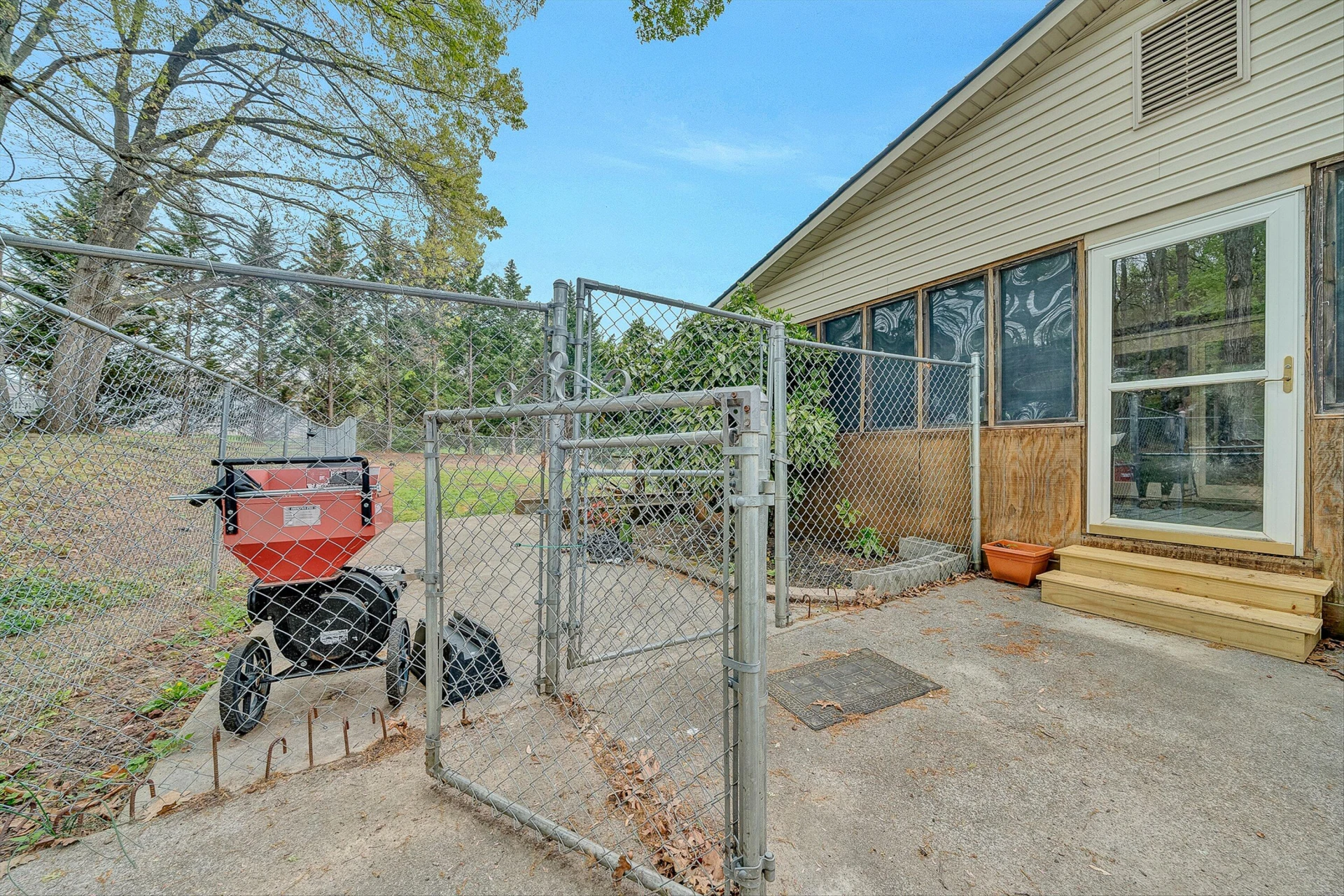 8102 Otterview DR - Photo 51
